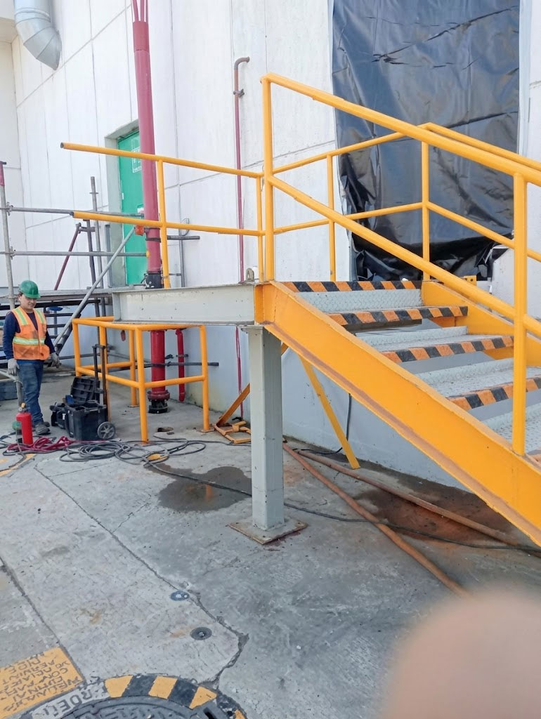 Movimiento de escalera de salida de emergencias